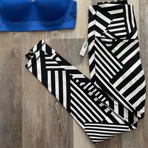 Brand new Victoria secret leggings with tags!